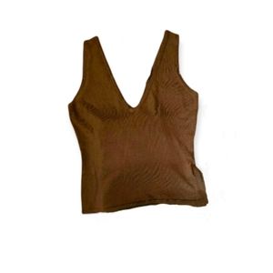 NWT| Yuka {BROWN DEEP V-NECK TOP}
